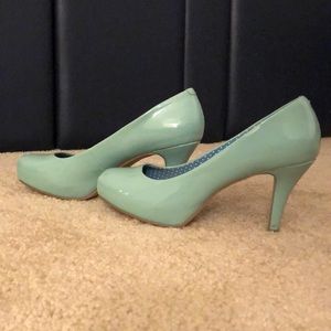 Blue/green/teal/sea foam heels! Barely worn